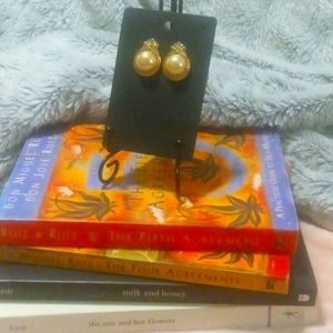 Vintage 80's earrings costume jewelry gold